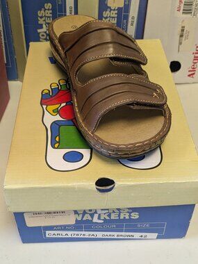 Volks Walkers Carla Sandal in Brown